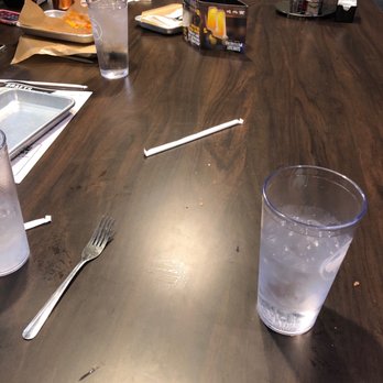 Buffalo Wild Wings - Hot mess horrible service - American Near Me - Wayne, New Jersey