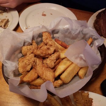 Texas Roadhouse - Steakhouses Near Me - Everett, Massachusetts