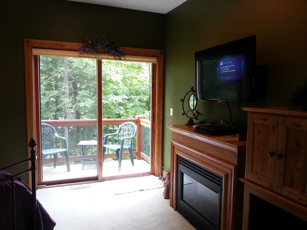 WOODLAND TRAILS LODGE AND CABIN Updated October 2024 40361 Grace Lake Rd, Hinckley