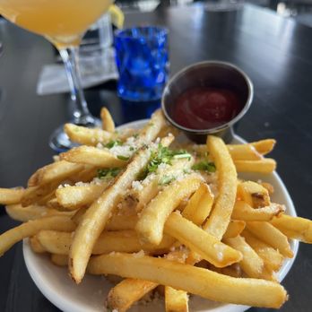 Louie’s on 2nd - garlic parm fries - American Near Me - Long Beach, California Louie’s on 2nd - garlic parm fries - American Near Me - Long Beach, California