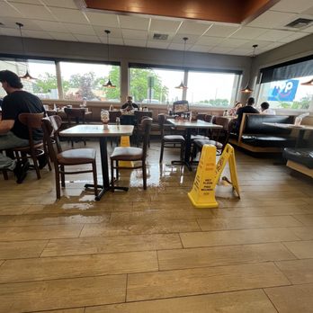 IHOP - Water dripping from the ceiling with no bucket - Breakfast & Brunch Near Me - Warrington, Pennsylvania IHOP - Water dripping from the ceiling with no bucket - Breakfast & Brunch Near Me - Warrington, Pennsylvania