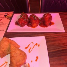 Traditional Vegetables Samosa