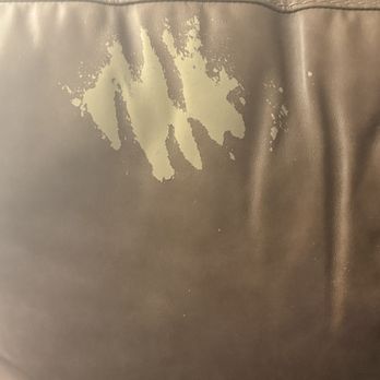 Furniture World - Quality issue on " Genuine Leather " - Furniture Stores Near Me - Lynnwood, Washington