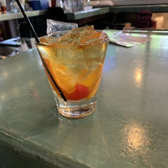 Half Day Brewing - Old fashioned - Pubs Near Me - Lincolnshire, Illinois