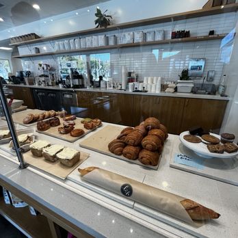 Lavender & Honey Redondo - Pastries - Cafes Near Me - Redondo Beach, California