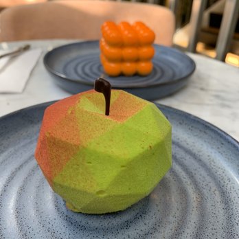Jonquils Cafe & Bakery - Apple cake - Cafes Near Me - Boston, Massachusetts