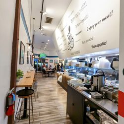 Pita House - Nice interior, well thought-out