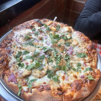 Gianni's Pizza - BBQ Chicken Pizza - Italian Near Me - Monterey, California