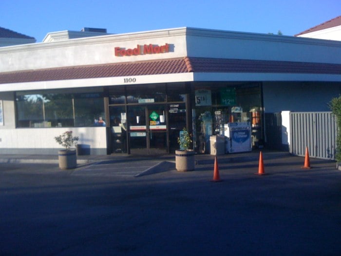 SHELL 1100 E Prosperity Ave, Tulare, California Gas Stations