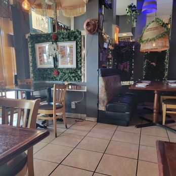 Sun's Thai Food - Interior - Thai Near Me - Las Vegas, Nevada