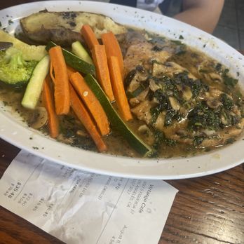 Viztango Cafe - Chicken Marsala - Italian Near Me - Los Angeles, California Viztango Cafe - Chicken Marsala - Italian Near Me - Los Angeles, California