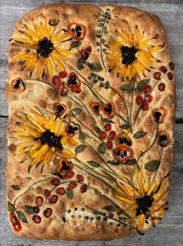 Mama D's Catering Logo