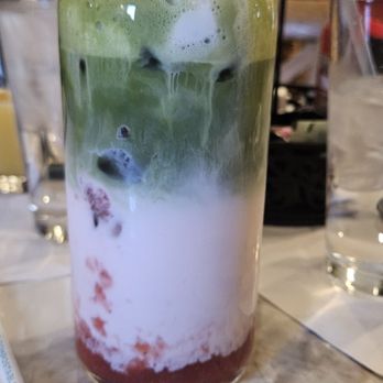 L’Amitié Bistro - Breakfast & Brunch Near Me - Denton, Texas
