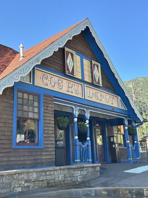 The Broadmoor Manitou and Pikes Peak Cog Railway by null