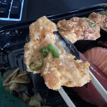 Ahi & Vegetable - Ala Moana - $17.50 B2 - Poke Near Me - Honolulu, Hawaii Ahi & Vegetable - Ala Moana - $17.50 B2 - Poke Near Me - Honolulu, Hawaii