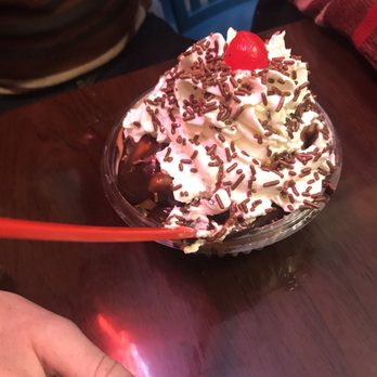 Bmore Licks - Peanut butter chocolate sundae. Really rich but good! - Ice Cream & Frozen Yogurt Near Me - Baltimore, Maryland