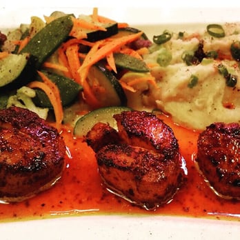 Culpepper Cattle - blackened scallops, veggies, & garlic mashed potatoes - Steakhouses Near Me - Rockwall, Texas