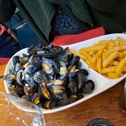 Le Neptune - Les moules frites roquefort