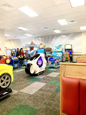 Chuck E. Cheese by null