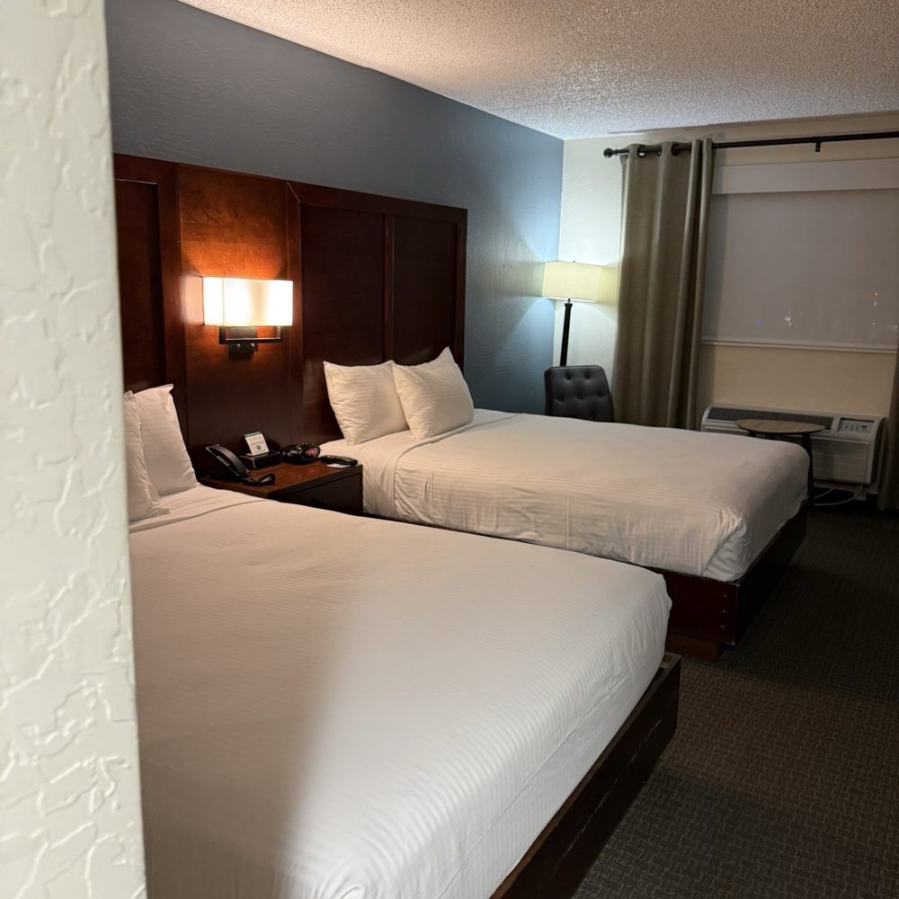 Red Feather Lodge - Hotels Near Me - Grand Canyon, Arizona Red Feather Lodge - Hotels Near Me - Grand Canyon, Arizona