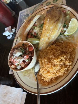 Los Reyes Bar & Grill by null