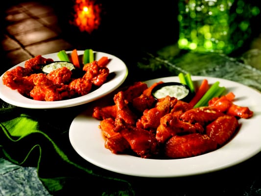 Boston's Pizza Restaurant & Sports Bar by null