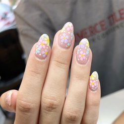 Natural Nails & Lashes - Sunday vibe