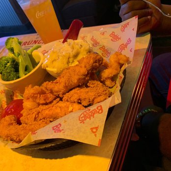 Bubba's 33 - Chicken tenders and shrimp - Pizza Near Me - Chesapeake, Virginia Bubba's 33 - Chicken tenders and shrimp - Pizza Near Me - Chesapeake, Virginia