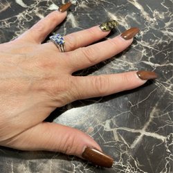 La Nails - Excellent job Karen is the best I love my nails.