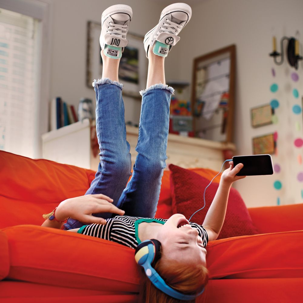 FAMOUS FOOTWEAR Updated September 2024 12 Photos 3010 Pine Lake Rd, Lincoln, Nebraska