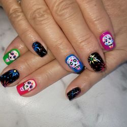 Envision Nails - Day of the Dead Sugar Skulls