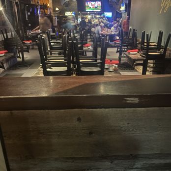 Pizza Rock - Seats on tables at 9:40 when they say they close at 10pm. - Pizza Near Me - Las Vegas, Nevada