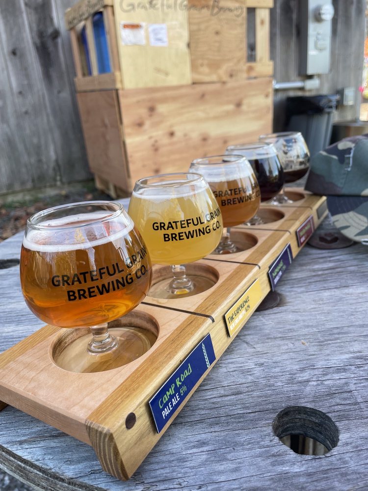 Grateful Grain Brewing Company Logo