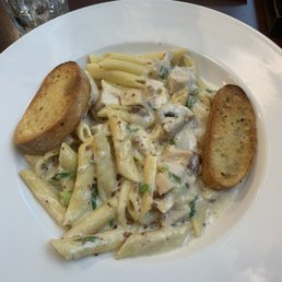 Chicken and mushroom penne