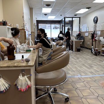 Elaine Nails & Spa - Friendly Staff - Nail Salons Near Me - Philadelphia, Pennsylvania Elaine Nails & Spa - Friendly Staff - Nail Salons Near Me - Philadelphia, Pennsylvania