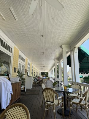 Lakeside Inn by null