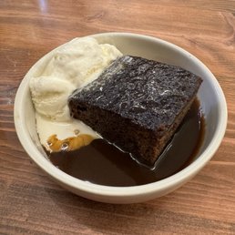 Sticky toffee pudding