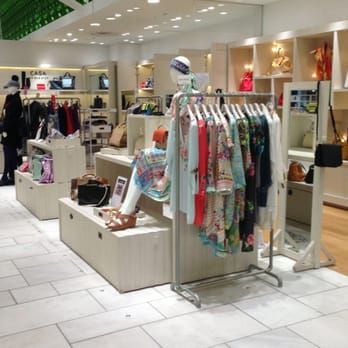 Casa Via Bus Stop渋谷ヒカリエshinqs店 Accessories 渋谷2 21 1 渋谷区 東京都 Japan Phone Number Yelp