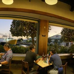 Nico's Pier 38 - Inside