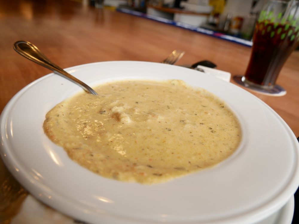 HEADWATERS SEAFOOD & GRILLE 83 Photos & 78 Reviews Seafood 28510 Marlboro Ave, Easton, MD