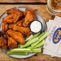 Pluckers Wing Bar - Katy
