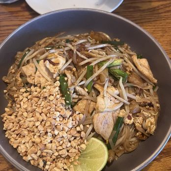 Sawasdee Thai Cuisine - Pineapple Pad Thai - Thai Near Me - Norfolk, Virginia