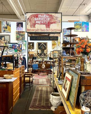 Lander Street Vintage by null