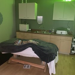 Omaha Medical Massage - Sunny wanting a massage. We have large comfortable treatment rooms waiting for you at OMM