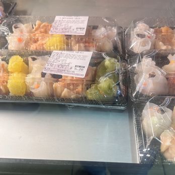 H Mart - Irvine Westpark - Fresh dim sum...trying it - Grocery Near Me - Irvine, California
