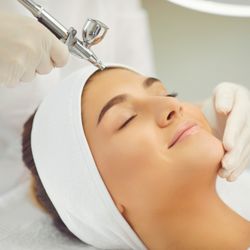 Lake Balboa Facials - Oxygen Facial