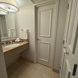 The Kensington Hotel - Bathroom