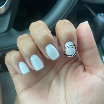 H & H Nail Salon - The sheer area on my nail is due to streaking of nail polish/uneven coat. - Nail Salons Near Me - Austin, Texas H & H Nail Salon - The sheer area on my nail is due to streaking of nail polish/uneven coat. - Nail Salons Near Me - Austin, Texas