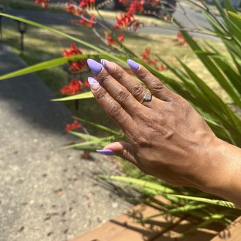 Lux Nails - Nail Salons Near Me - Vancouver, Washington
