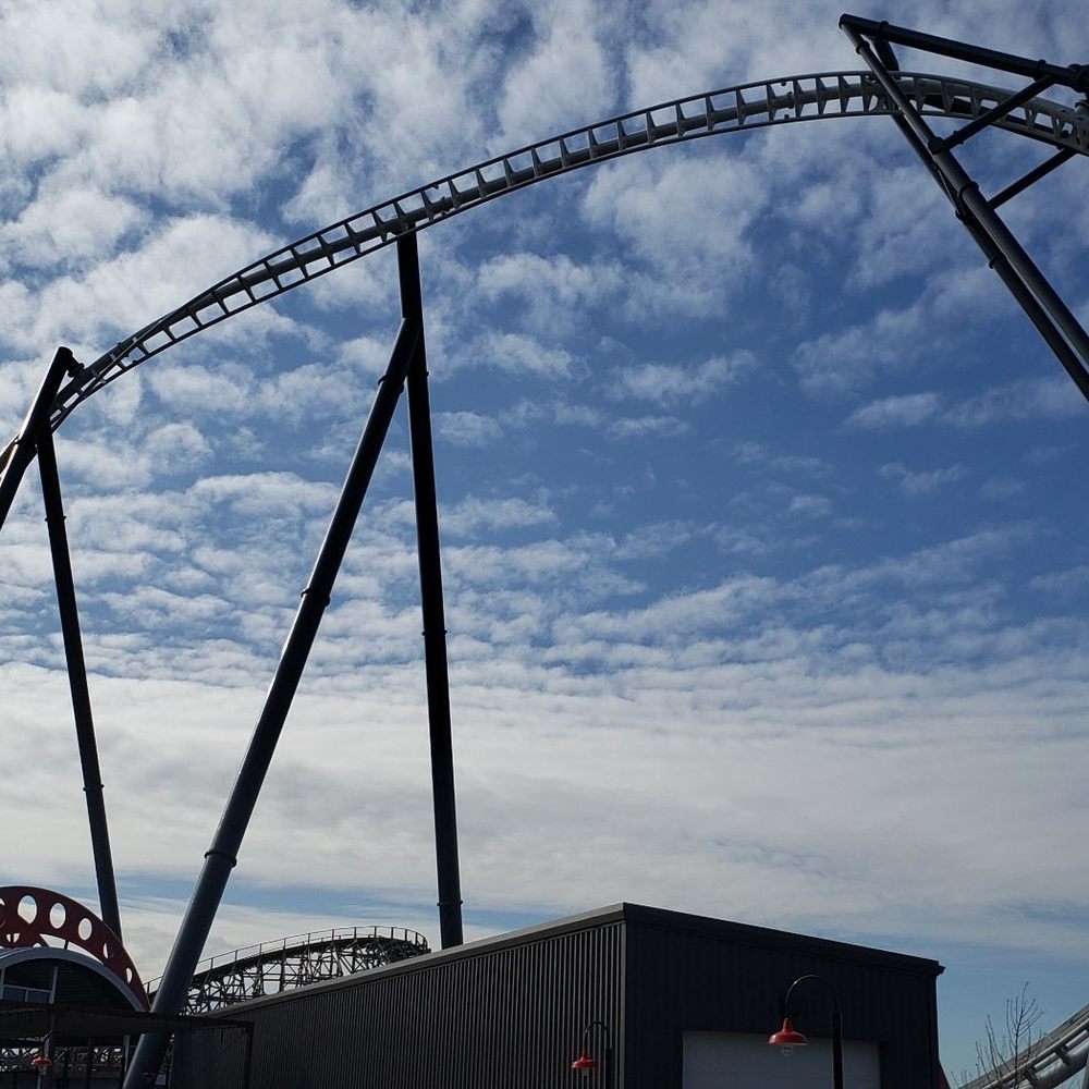 Maxx Force - Six Flags erroneously states this dive loop on Maxx Force as a "double inversion". They're fucking liars. It's just ONE inversion. - Amusement Parks Near Me - Gurnee, Illinois